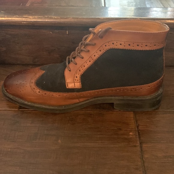 Dress Boot size 9 Leather and Navy suede. - Picture 3 of 5